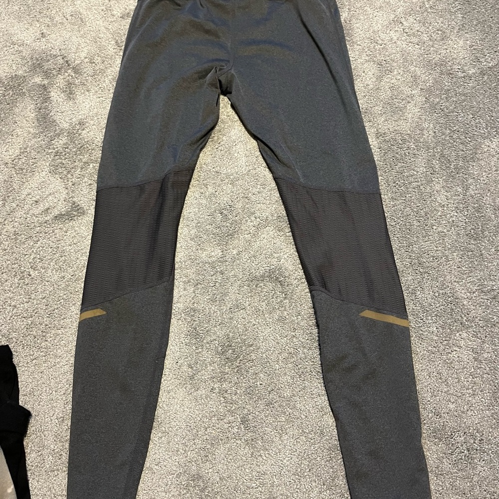 Women’s Reebok Leggings - Picture 5 of 6
